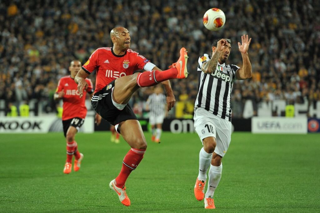 Soi Kèo Juventus vs Benfica, 3h00 Ngày 30/01/2025: Cuộc Chiến Đầy Kịch Tính